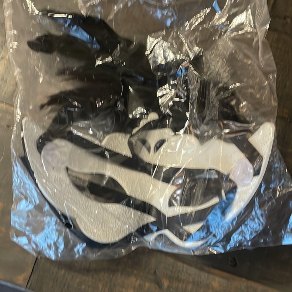 Masquerade Black & Silver Halloween Mask - Picture 3 of 7